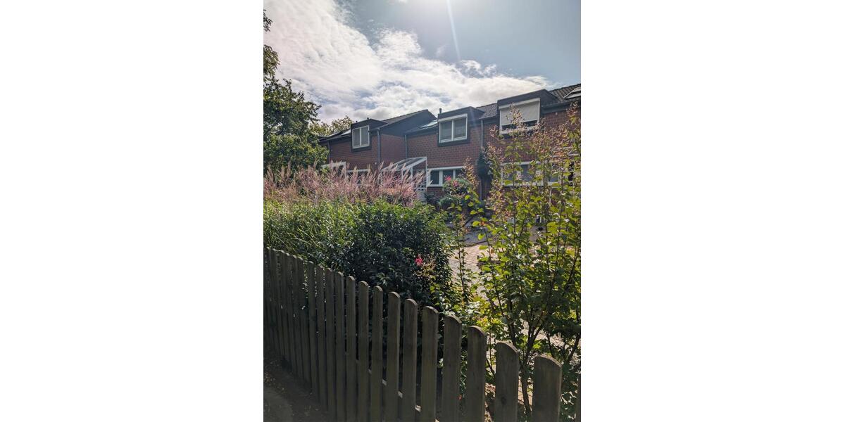 Dachgeschoßwohnung Laatzen - 1 Zimmer, 20 m&sup2;, 390&euro; | Angebot:27568589