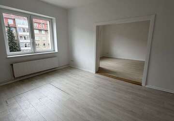 Wohnung Hannover List - 4 Zimmer, 121 m&sup2;, 1.100&euro; | Angebot:27313202