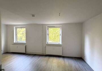 Wohnung Salzgitter Thiede - 4 Zimmer, 85 m&sup2;, 612&euro; | Angebot:27593246