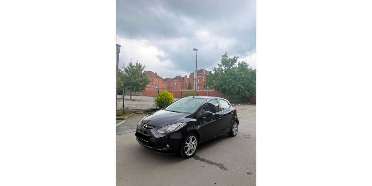 Mazda 2 156.000 km 3.490 &euro; Hannover 30659