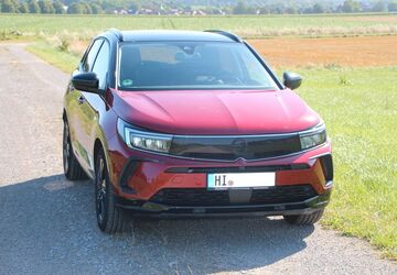 Opel Grandland (X) 19.100 km 13.750 &euro; Hildesheim 31141