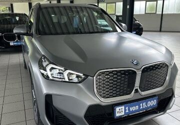 BMW iX1 32.106 km 51.730 &euro; Salzgitter 38228