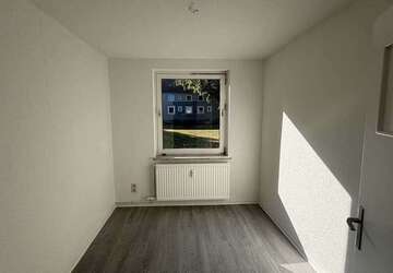 Wohnung Salzgitter Thiede - 3 Zimmer, 55 m&sup2;, 385&euro; | Angebot:27593244
