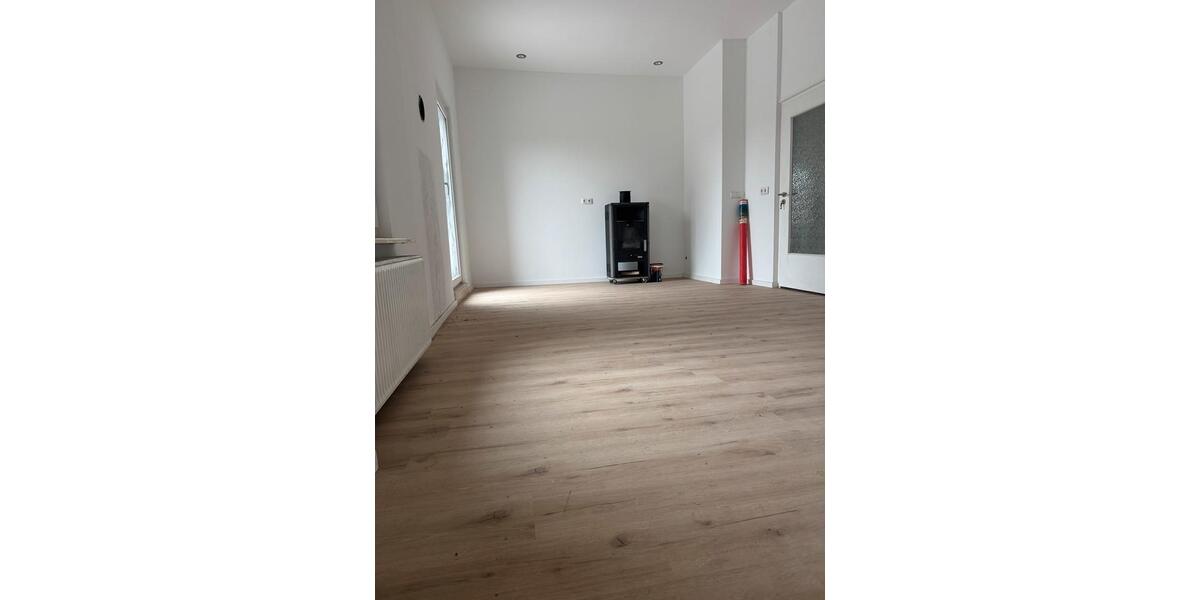 Etagenwohnung Ilsede - 4 Zimmer, 110 m&sup2;, 1.250&euro; | Angebot:27589223
