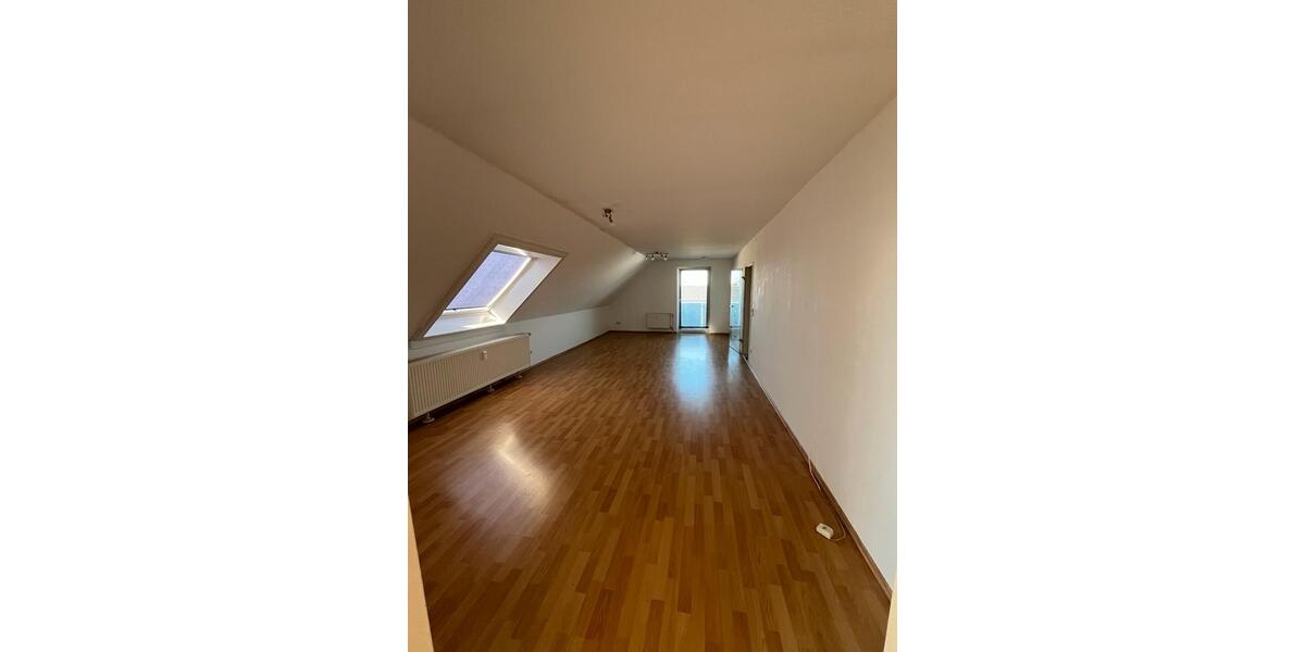 Dachgeschoßwohnung Peine Peine Kernstadt - 3 Zimmer, 74 m&sup2;, 850&euro; | Angebot:27577207