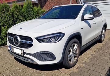 Mercedes-Benz GLA 250 32.000 km 28.200 &euro; Eime 31036