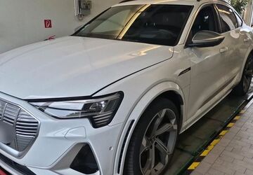 Audi e-tron 28.650 km 44.950 &euro; Salzgitter 38259
