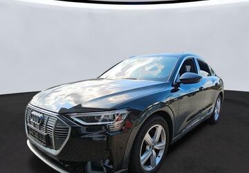 Audi e-tron 59.195 km 36.900 &euro; Salzgitter 38259