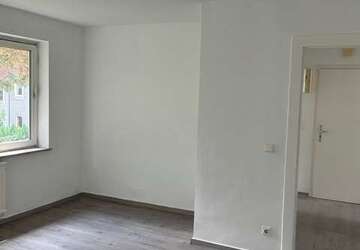 Wohnung Salzgitter Lebenstedt - 3 Zimmer, 59 m&sup2;, 347&euro; | Angebot:27377003