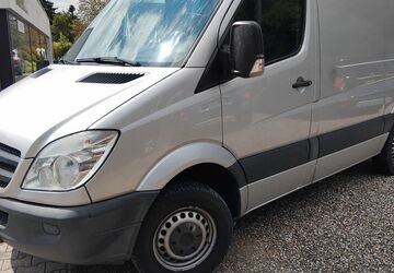 Mercedes-Benz Sprinter 229.000 km 7.490 &euro; Springe 31832