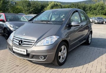 Mercedes-Benz A 180 80.830 km 5.690 &euro; Coppenbrügge 31863
