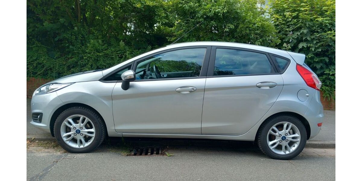 Ford Fiesta 141.000 km 5.700 &euro; Springe 31832