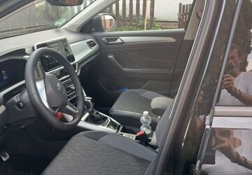 VW T-Roc 1.750 km 27.150 &euro; Gronau 31028