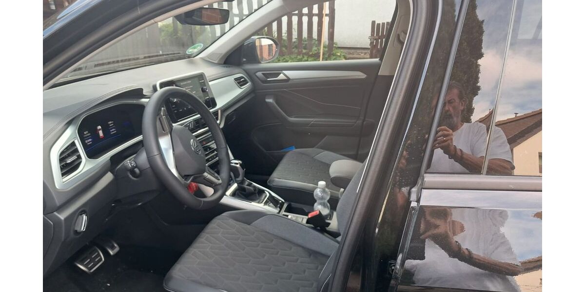VW T-Roc 1.750 km 27.150 &euro; Gronau 31028