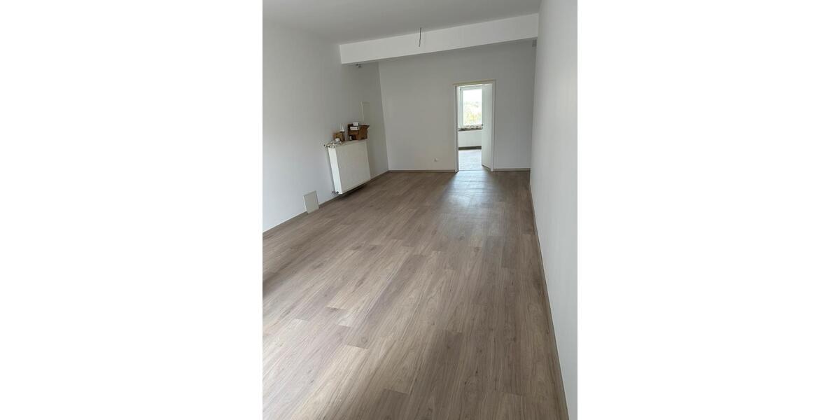 Etagenwohnung Schellerten - 4 Zimmer, 150 m&sup2;, 1.000&euro; | Angebot:27537957