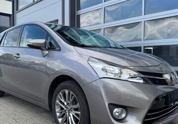 Toyota Verso 97.000 km 8.990 &euro; Lengede OT Broistedt 38268