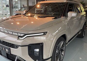 KGM Actyon 3.859 km 39.490 &euro; Hildesheim 31137