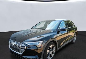 Audi e-tron 29.200 km 30.300 &euro; Salzgitter 38259