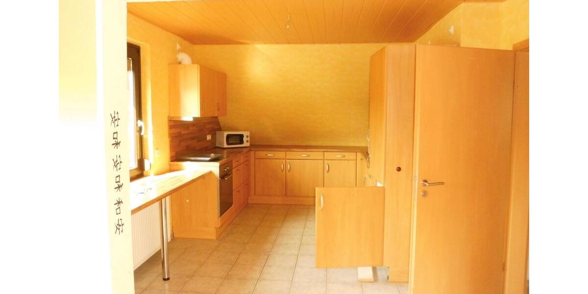 Dachgeschoßwohnung Delligsen - 4 Zimmer, 88 m&sup2;, 825&euro; | Angebot:27592048