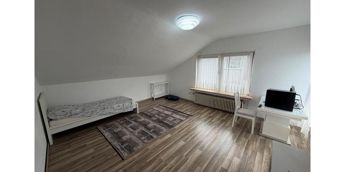Dachgeschoßwohnung Lengede - 3 Zimmer, 70 m&sup2;, 650&euro; | Angebot:27585383