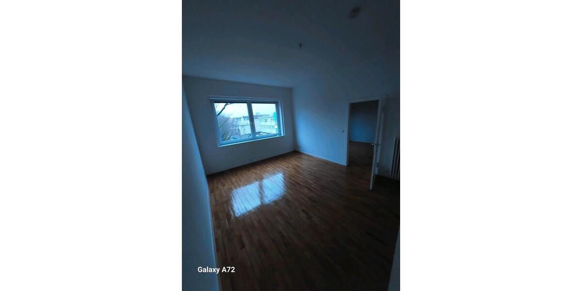 Etagenwohnung Hannover Bult - 2 Zimmer, 68 m&sup2;, 990&euro; | Angebot:27545174