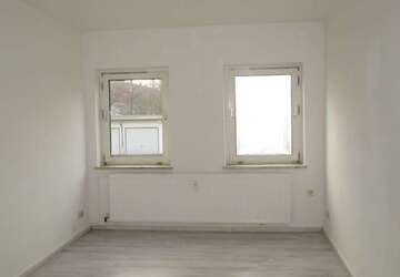 Wohnung Salzgitter Lebenstedt - 3 Zimmer, 49 m&sup2;, 287&euro; | Angebot:27377001