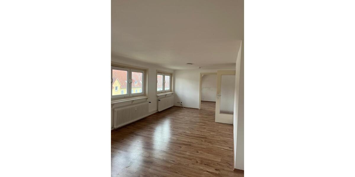 Dachgeschoßwohnung Salzgitter - 2 Zimmer, 61 m&sup2;, 358&euro; | Angebot:25499937