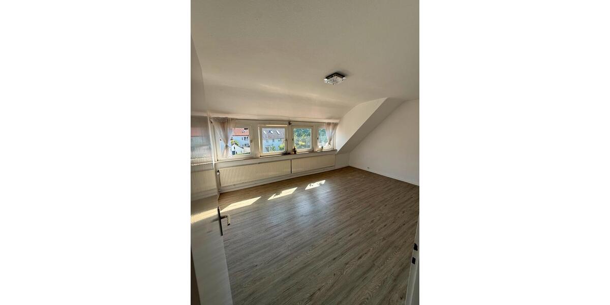 Dachgeschoßwohnung Hannover Döhren-Wülfel - 3 Zimmer, 50 m&sup2;, 780&euro; | Angebot:27535256