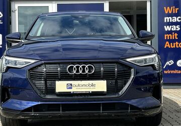 Audi e-tron 67.273 km 31.980 &euro; Salzgitter 38229