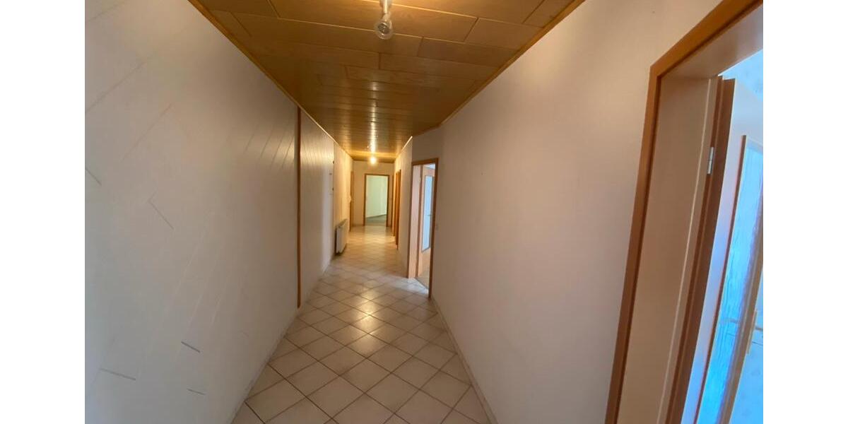 Etagenwohnung Delligsen - 3 Zimmer, 120 m&sup2;, 500&euro; | Angebot:27609343