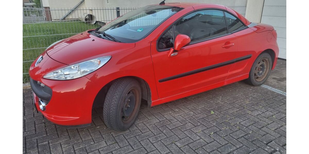 Peugeot 207 109.000 km 3.999 &euro; Salzgitter 38229
