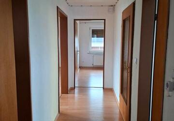 Wohnung Holle - 3 Zimmer, 80 m&sup2;, 600&euro; | Angebot:27578158