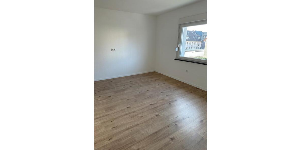 Etagenwohnung Pattensen - 3 Zimmer, 70 m&sup2;, 950&euro; | Angebot:27585349